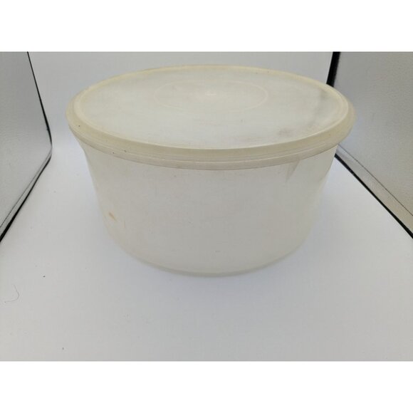 Vintage Tupperware Round Food Container Sheer 256 - Picture 1 of 7